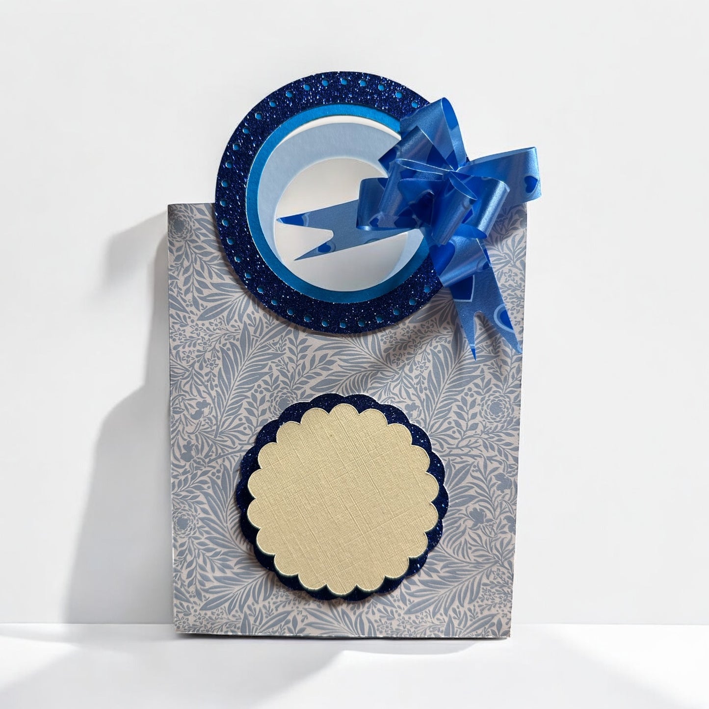 Ring handle gift bag