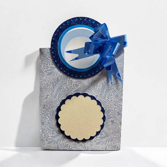 Ring handle gift bag