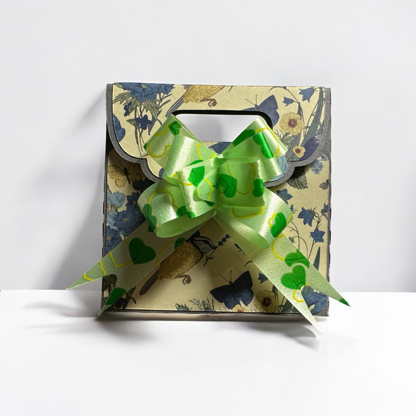 Small party favour bag